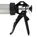 Пистолет для туб закрытый корпус 600 мл Yoko