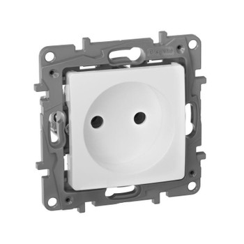 Механизм розетки одноместный без заземления Etika белый IP20 Legrand
