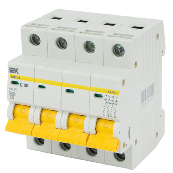 Изображение товара Четырехполюсный автоматический выключатель IEK 40A 4.5кА для защиты цепей