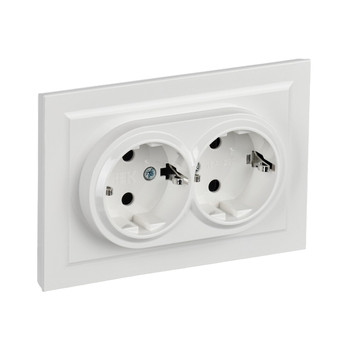 Изображение товара Двухместная накладная розетка с заземлением IEK Brite белая IP20 для безопасного подключения