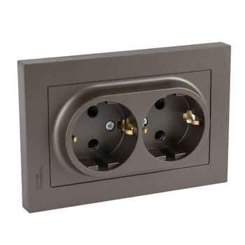 Розетка двухместная с заземлением со шторками AtlasDesign мокко IP20 Systeme Electric
