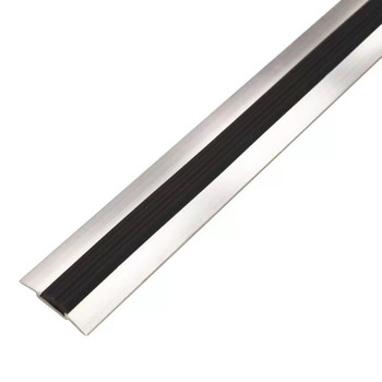 Порожек с резиновой вставкой 40х5х900мм Русский профиль