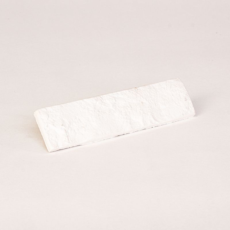 Камень декоративный гипсовый "Старый кирпич" белый 250х65мм (1 м2/уп) Paleta