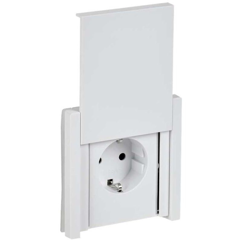 Розетка одноместная с заземлением со шторками и крышкой Forte&Piano белая IP44 IEK